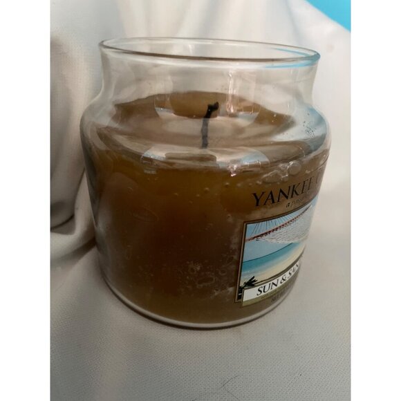 Yankee Candle Sun & Sand 14.5 Oz Jar With Lid Beachy Scent Home Décor Relaxation - Picture 8 of 8